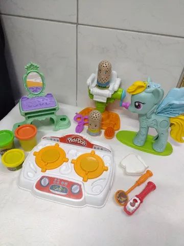 Kit Play Doh Hasbro para brincar com massinha de modelar