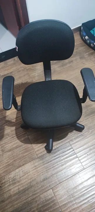 Cadeira de escritório ótimo estado  - Foto 2