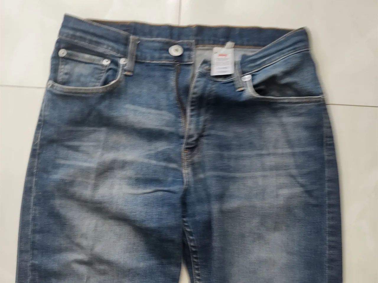 Calça jeans Levis Strauss tamanho (33) - Foto 2