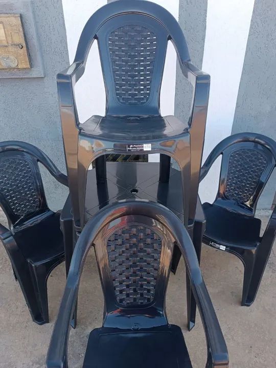 Jogos de Mesas novos modelo poltronas de Plástico forte e resistente. - Foto 4