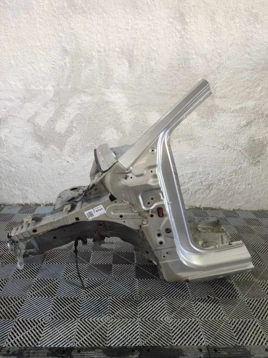caixa de roda esquerda Ford Focus 2012