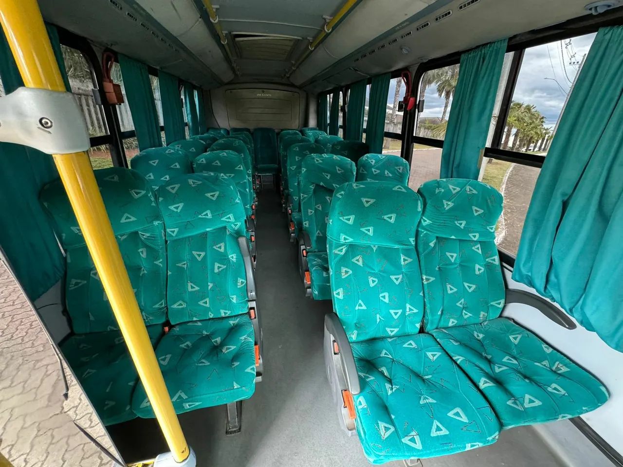 Micro ônibus ano 2008 26 lugares  - Foto 4