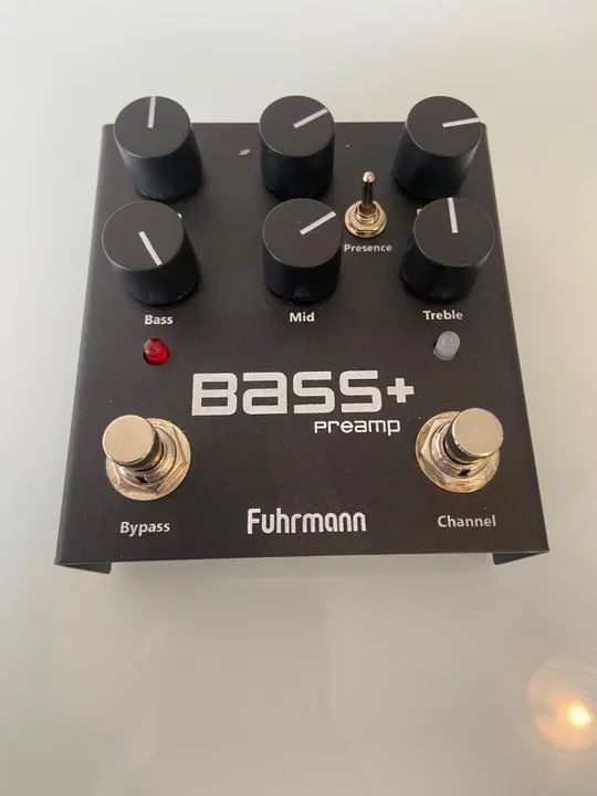 Pedal De Efeitos Baixo Bass + Preamp Fuhrmann