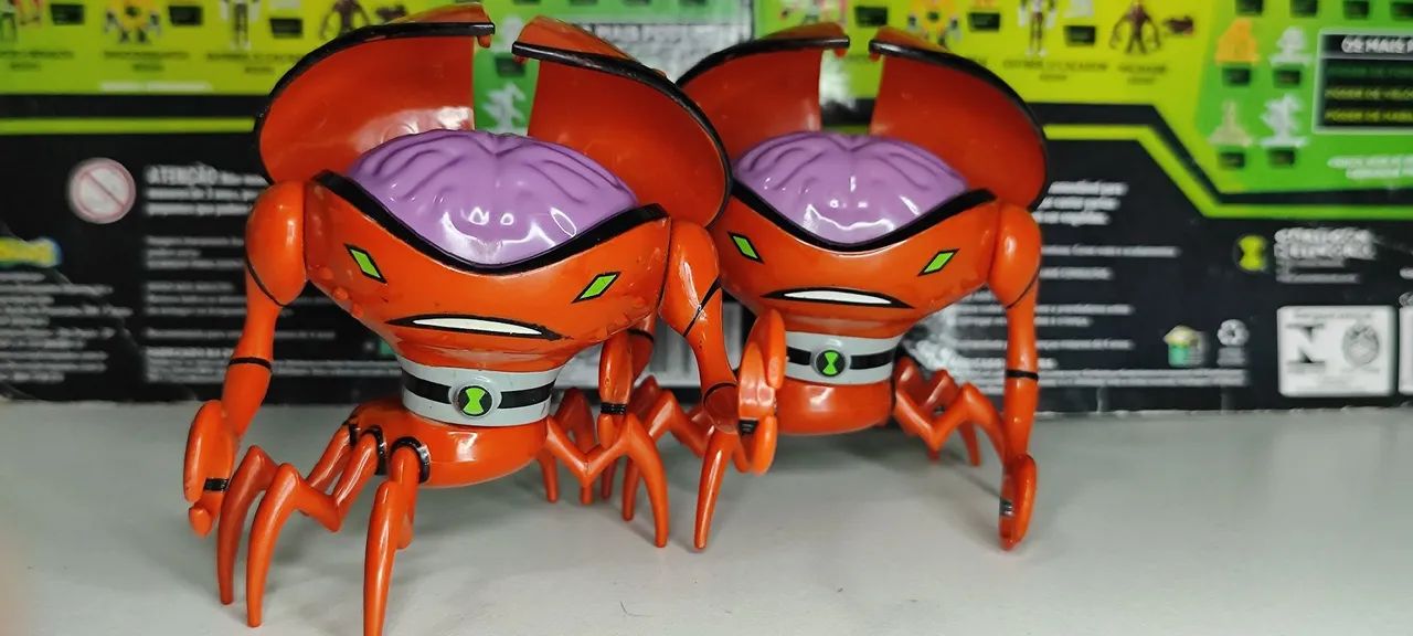 Boneco Artrópode Ben 10 Força alienígena Bandai - Foto 2