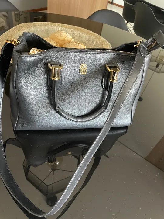 Bolsa de couro da Schutz cor preta 