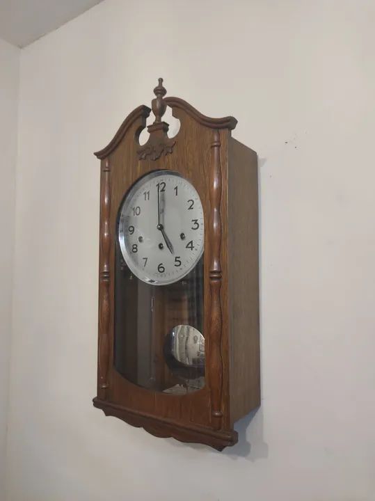 Antigo relogio carrilhão Reguladora