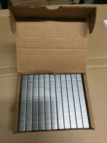 Grampo tapeceiro 80/08. 13750un - Foto 3