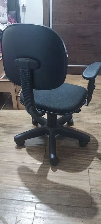 Cadeira de escritório ótimo estado  - Foto 6
