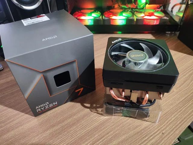 Cooler AMD Wraith Prism RGB (AM4/AM5/Xeon)