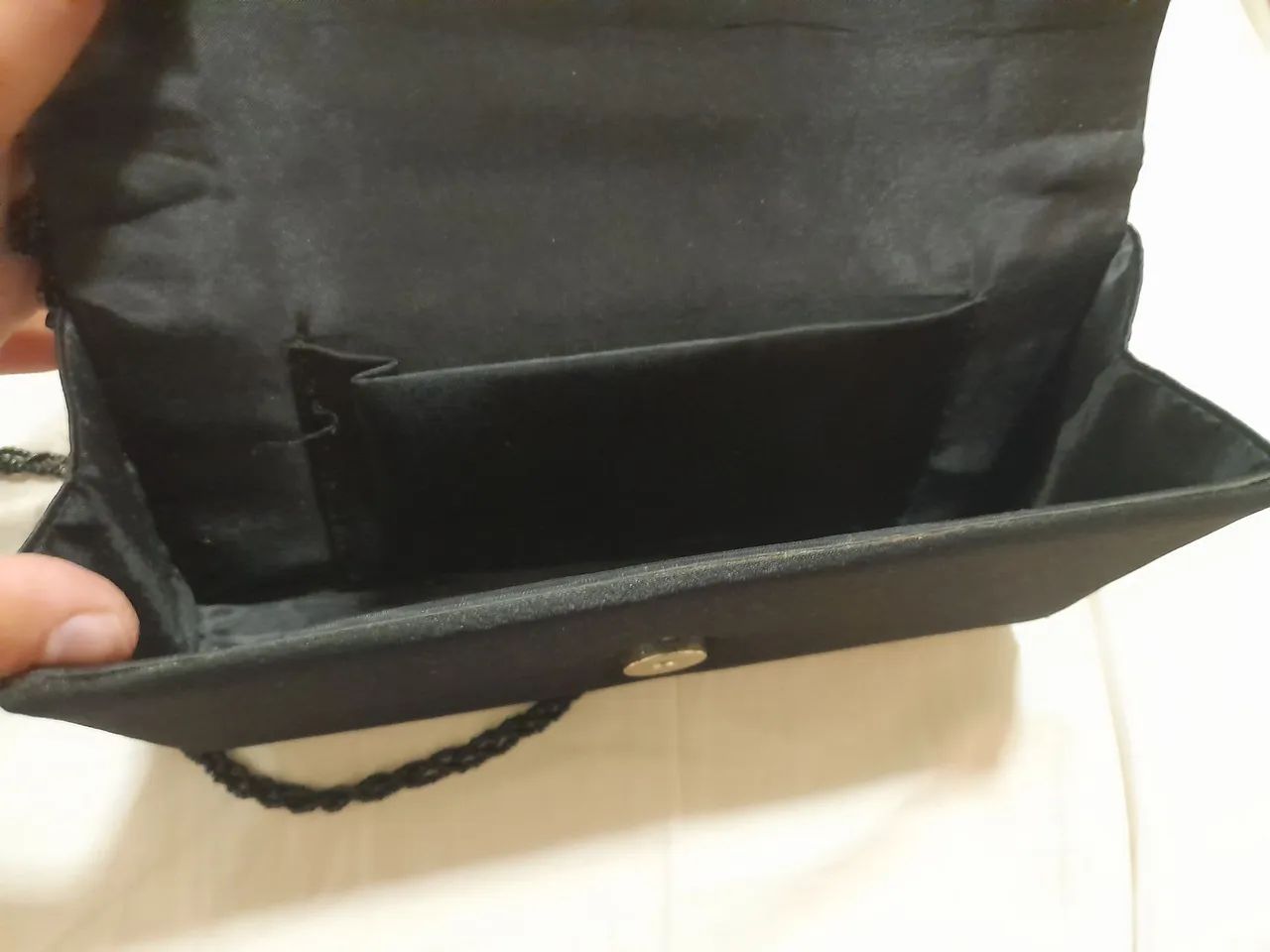 Bolsa de mão preta bordada - Foto 6