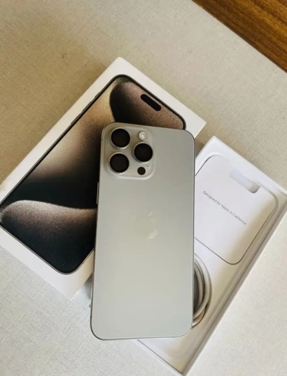 IPhone 15 Pro Max 256 GB Titânio Natural