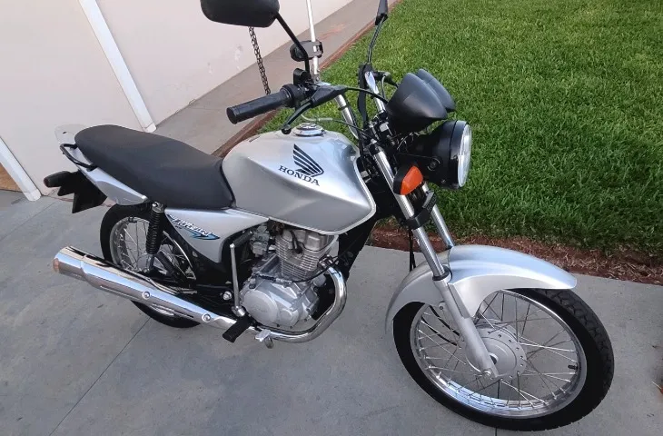 CG TITAN KS 150 - MOTO MUITO NOVA