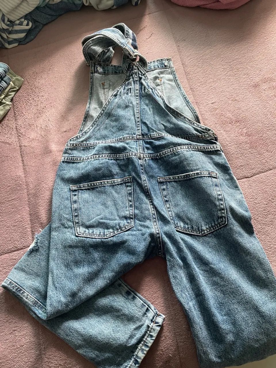 Jardineira macacão jeans - Foto 2