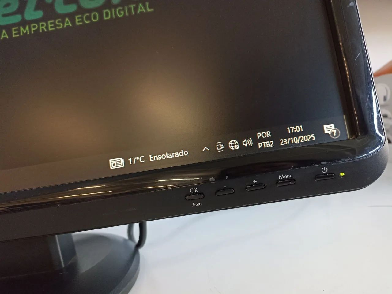 Monitor 20/21 Polegadas Hp Compaq Widescreen VGA Ótimo Estado  - Foto 2