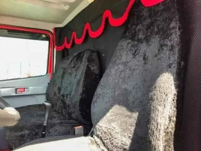 Mercedes Bens 710 único dono - Foto 2