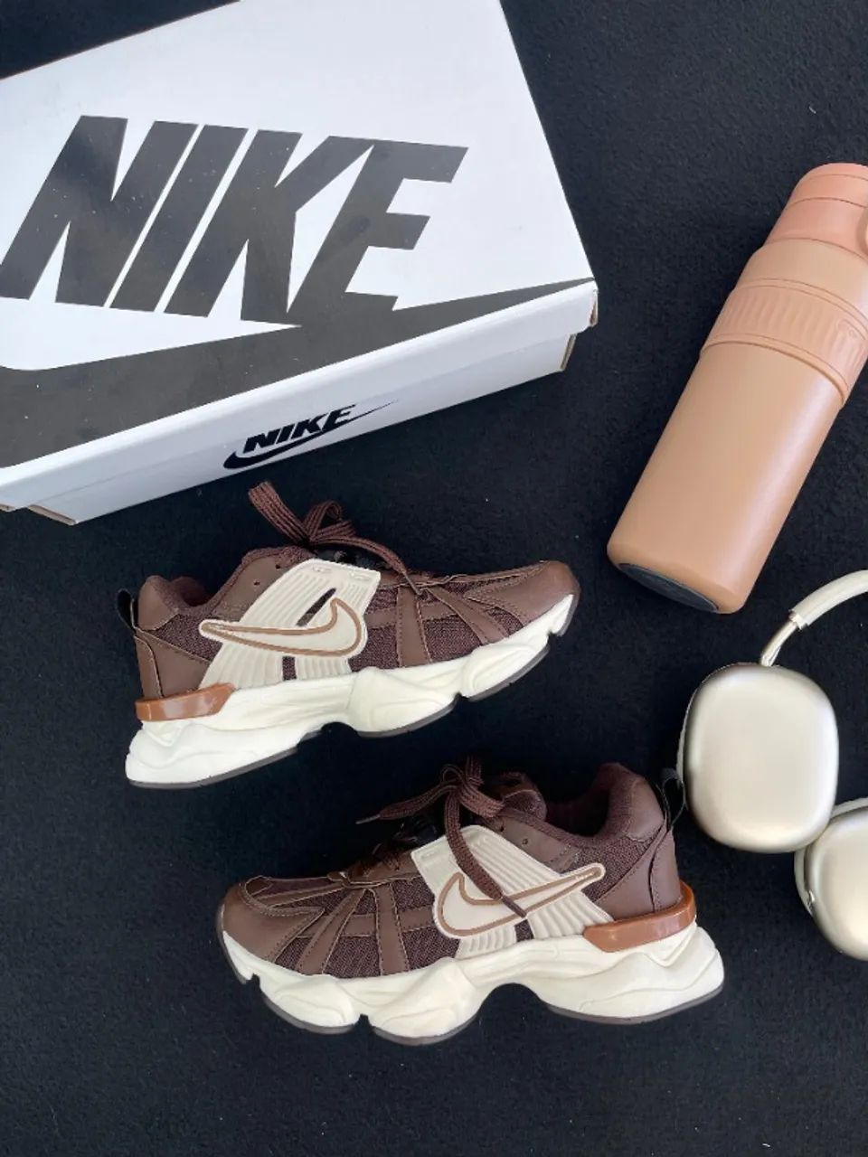 Tênis Nike V2K Run café coffe Premium - ?Dois tipos de Cadarço  - Foto 6