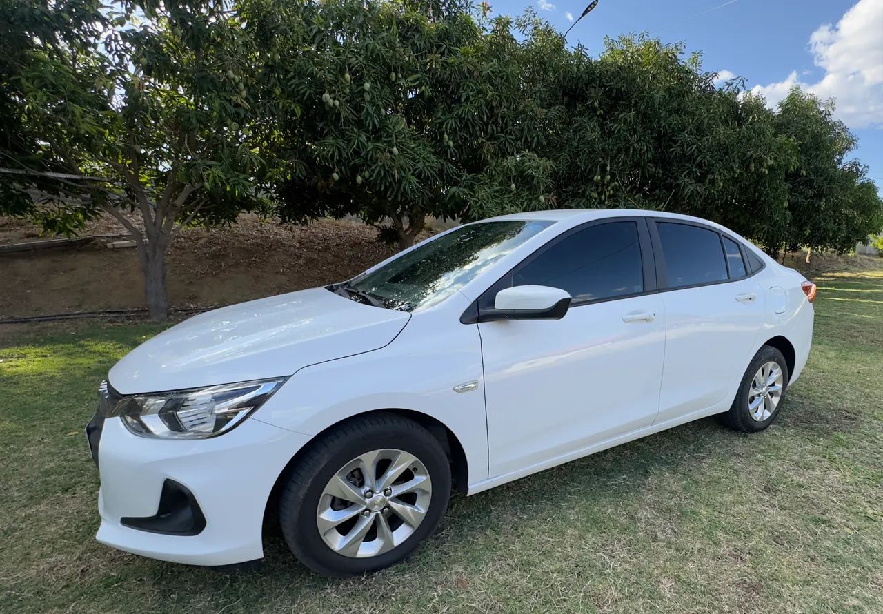 Chevrolet Onix Plus LTZ 1.0 12V TB Flex Aut. 4P 2021 - Foto 8