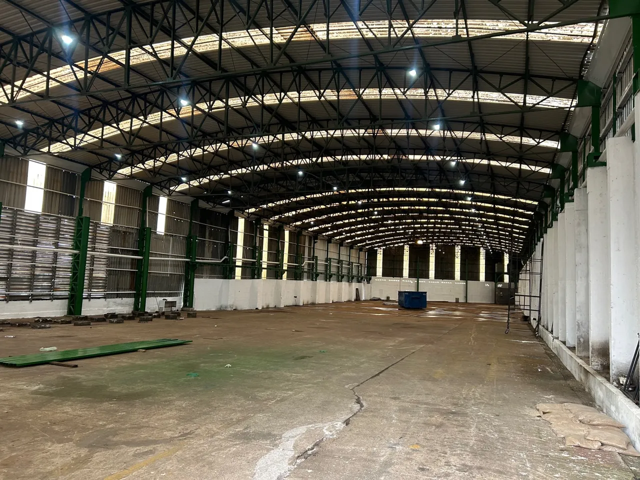 Aluga Galpão 3.500 m2