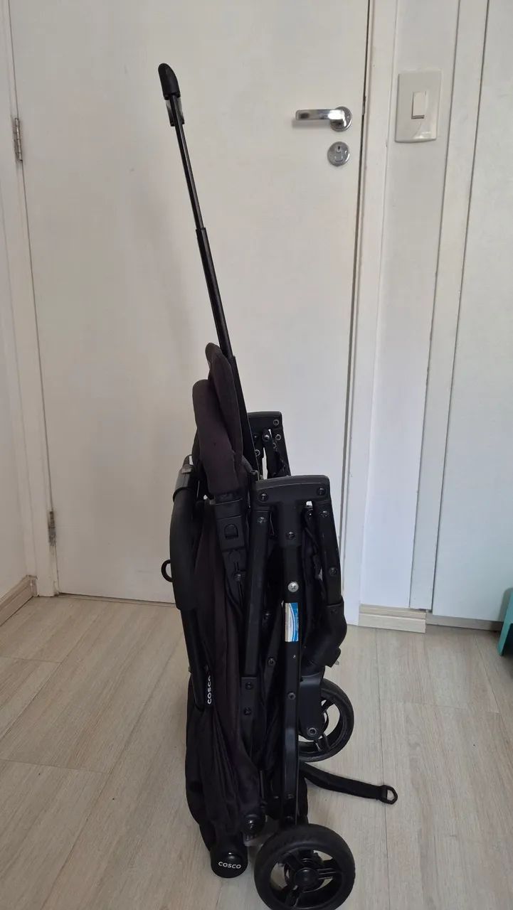 Carrinho de Bebê Cosco Minny - compacto estilo pocket - Foto 4
