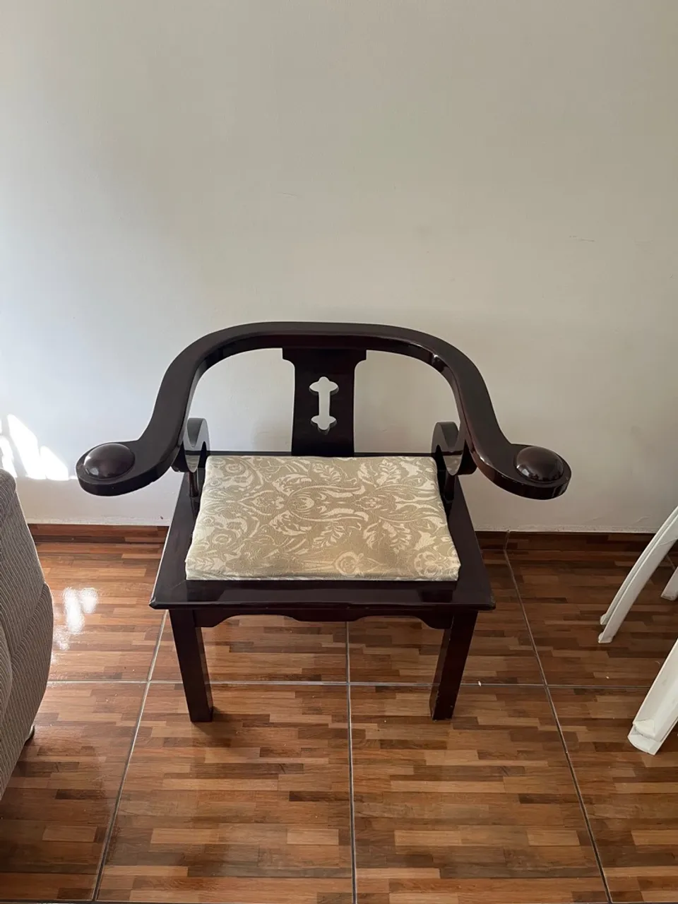 Cadeira de madeira