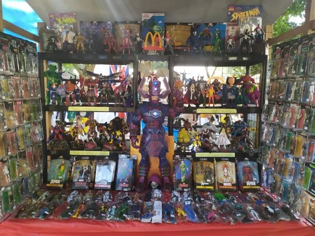 Mais de 600 figuras Marvel Legends, Select, Toy Biz, DC Classics, McFarlane Toys....  - Foto 2