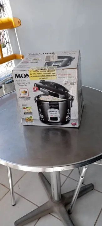 Panela elétrica Mondial Fast Rice 4 Premium