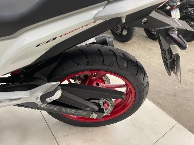 Honda CB 250F Twister 2022 / 17.520 KM - Foto 5
