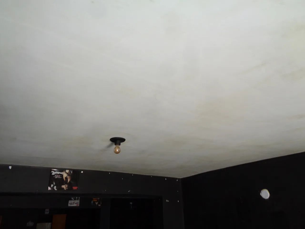 02 SALAS, COZINHA, 01 BANHEIRO. ALUGUEL: R$ 1400,00 IPTU: 06 X R$ 73,08 TX DO LIXO ISENTO  - Foto 4