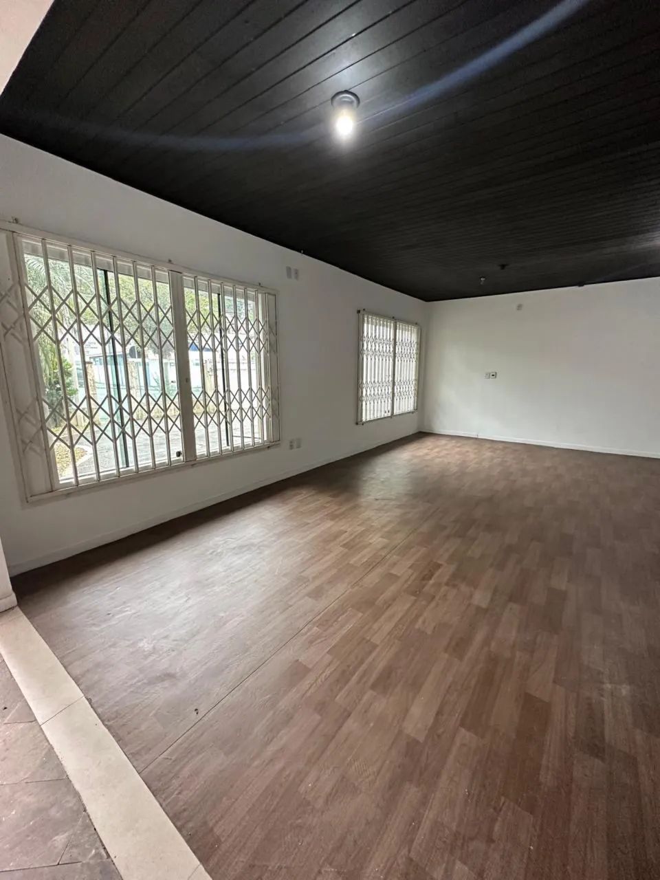 Casa com salas comerciais  - Foto 11