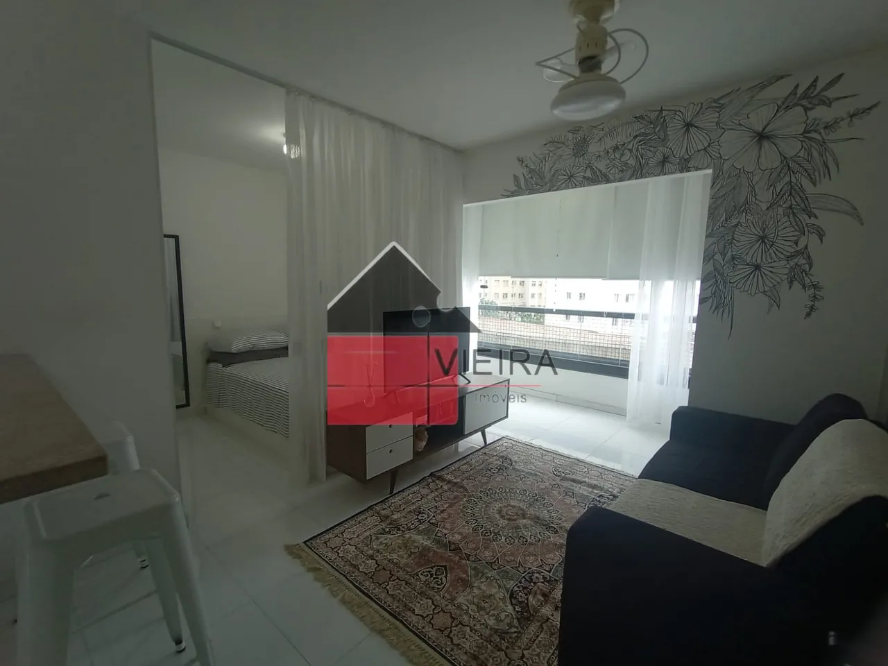 Lindo Studio à venda, Cambuci, São Paulo, SP. Apartamento 100% de moveis planejado, sacada