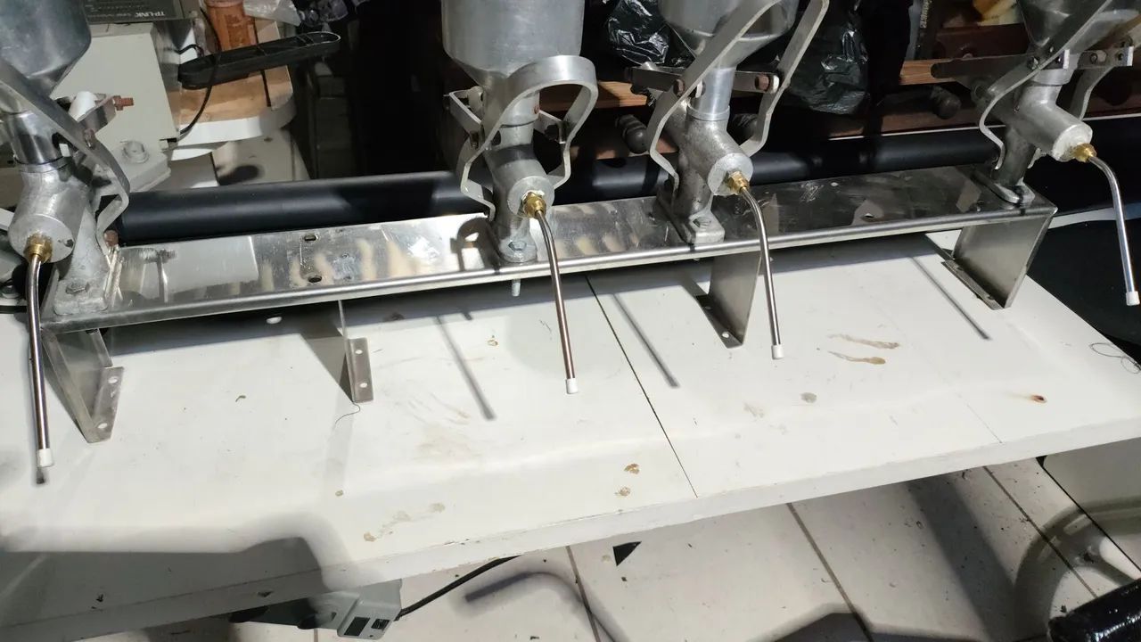 Dispensador de recheio para doces - 4 bicos - Foto 2