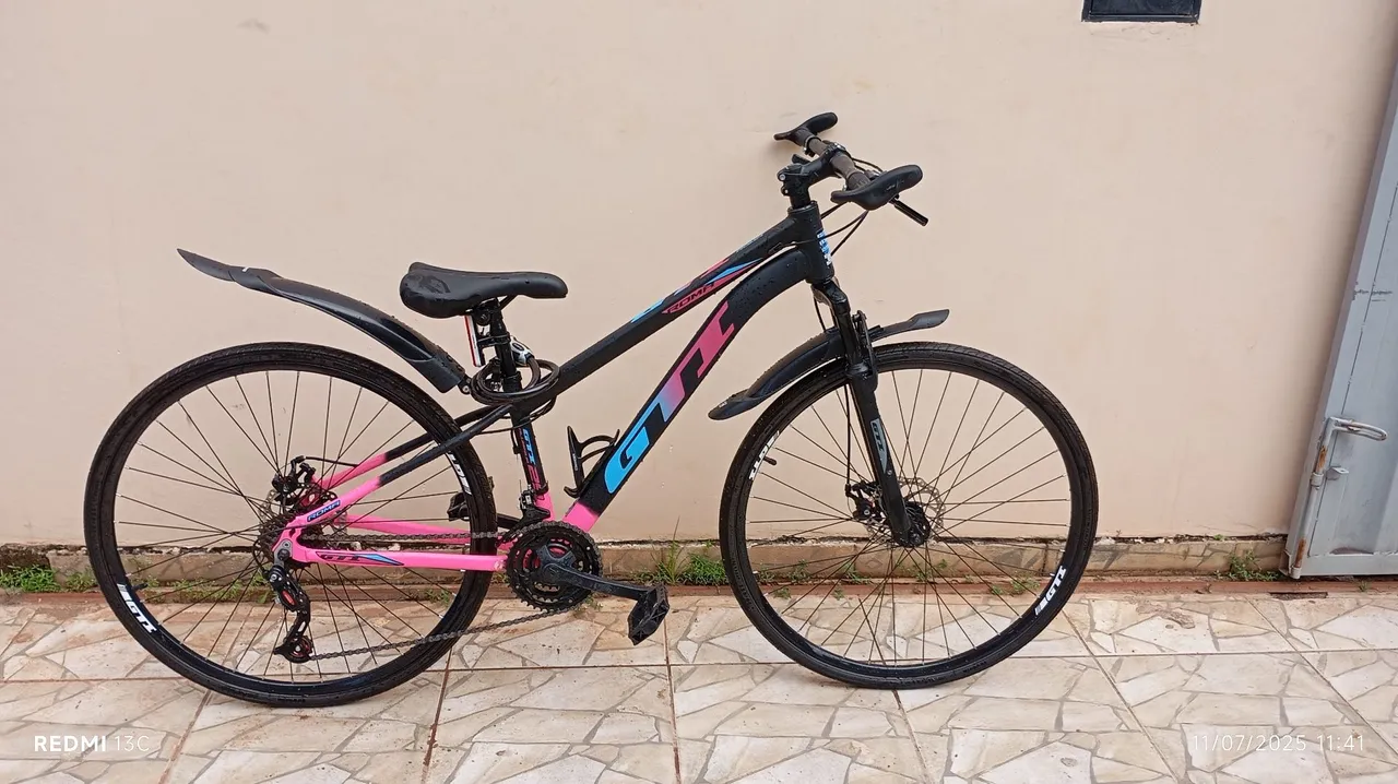 Bicicleta GTI com Marchas
