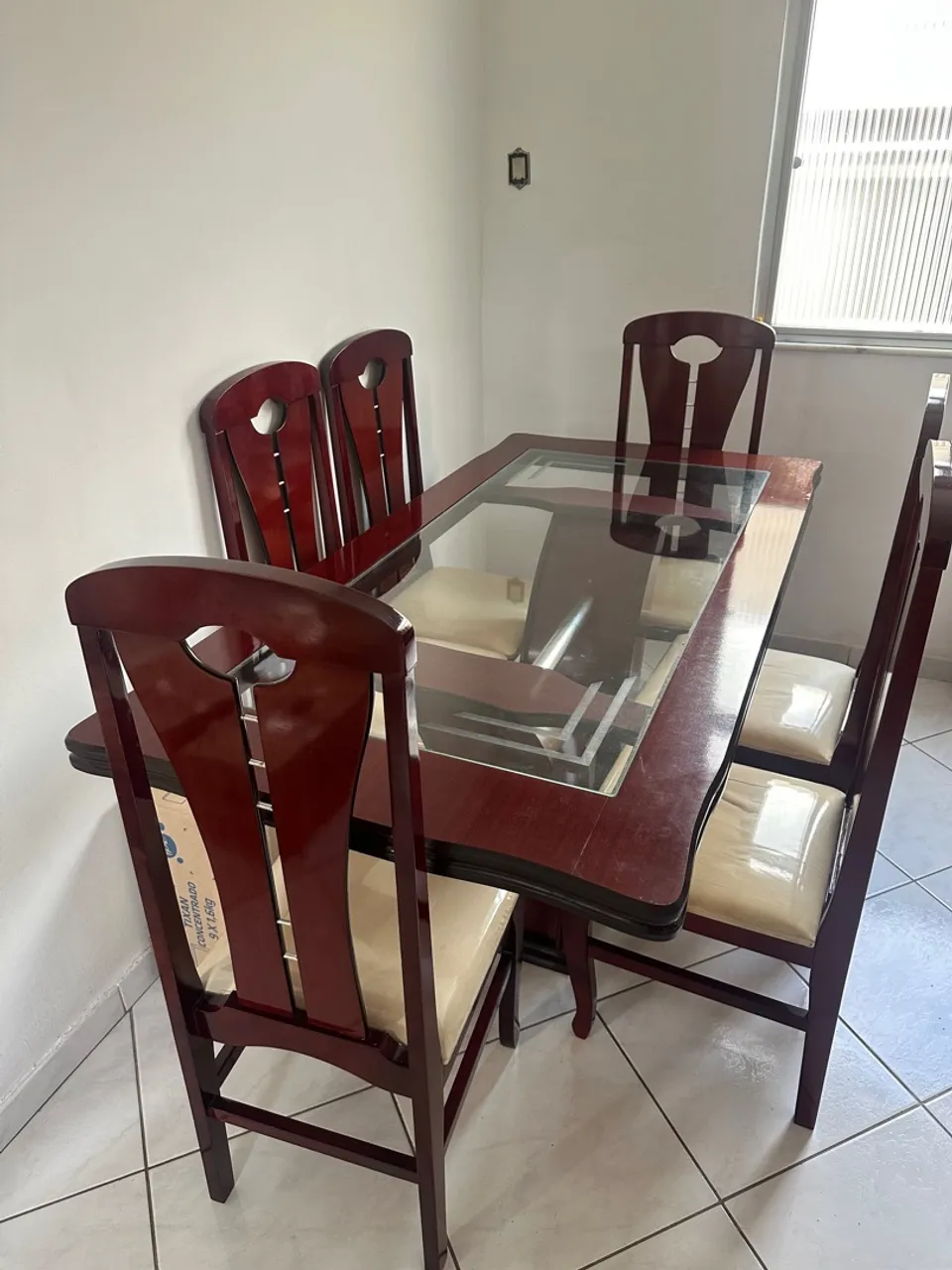 Mesa de Jantar com 6 Cadeiras em Madeira