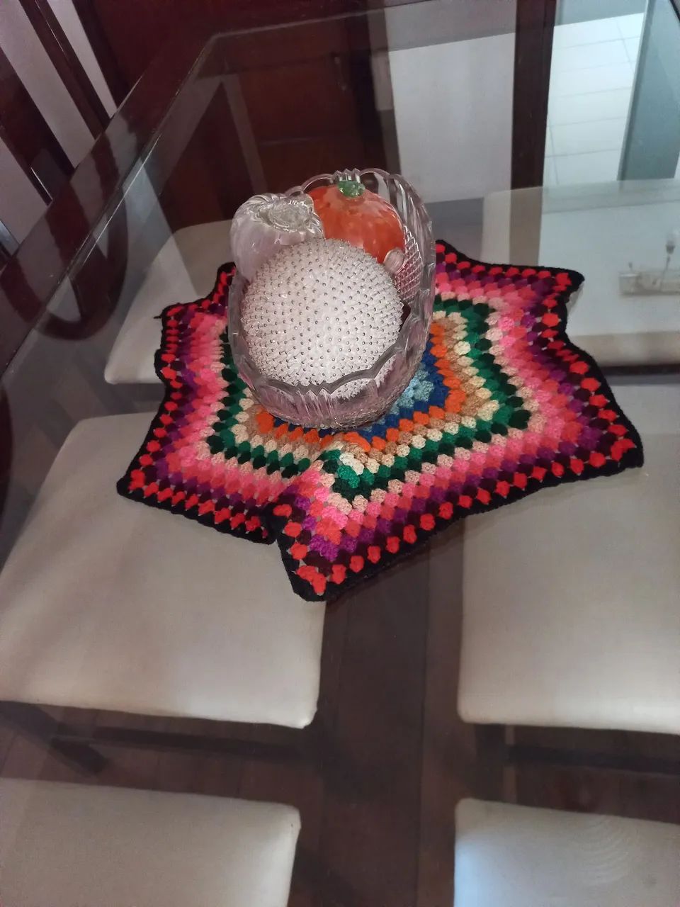 Centro de mesa em crochê de lã 