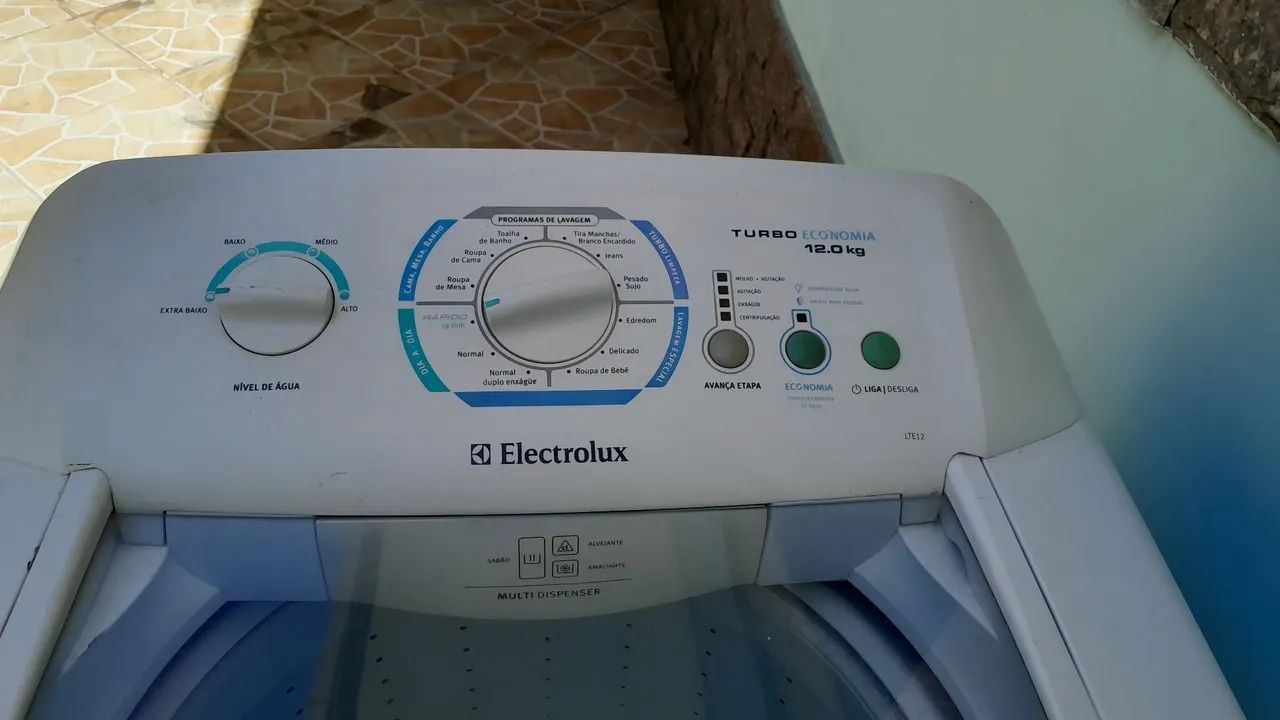 Vendo Máquina de Lavar  Electrolux 12kg Turbo 