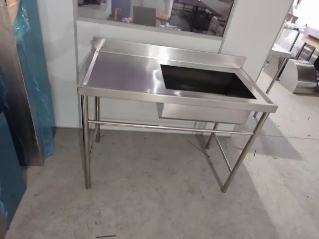 Pia em aço inox 1,10x60x90 contraventada
