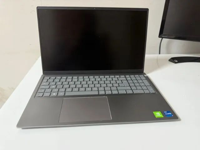 Notebook Dell Inspiron 15 -  Core i7-11390H (11ª geração, até 5.0GHz) 