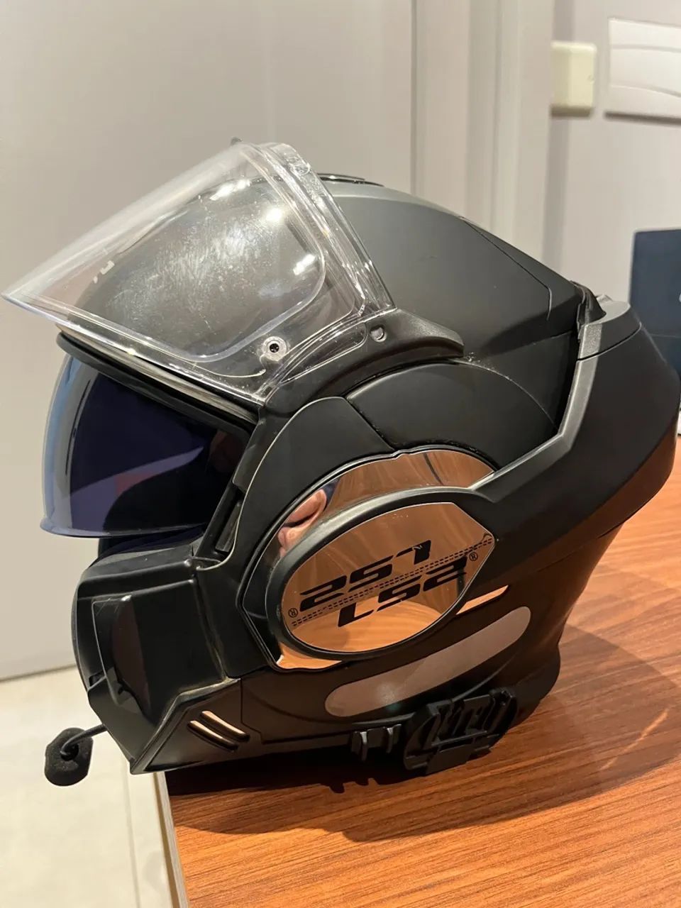 Capacete LS2 Valiant