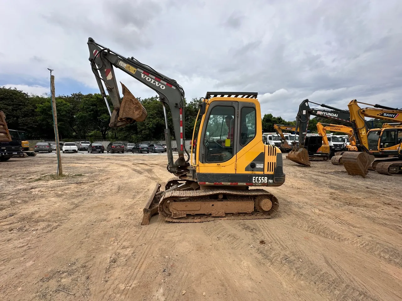 Mini escavadeira Volvo EC55B 2014