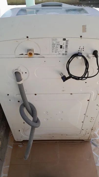 Vendo Máquina de Lavar  Electrolux 12kg Turbo  - Foto 4