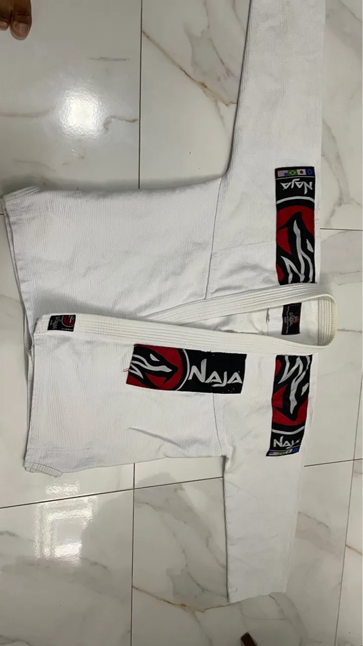 Kimono naja de Jiu-Jitsu Branco