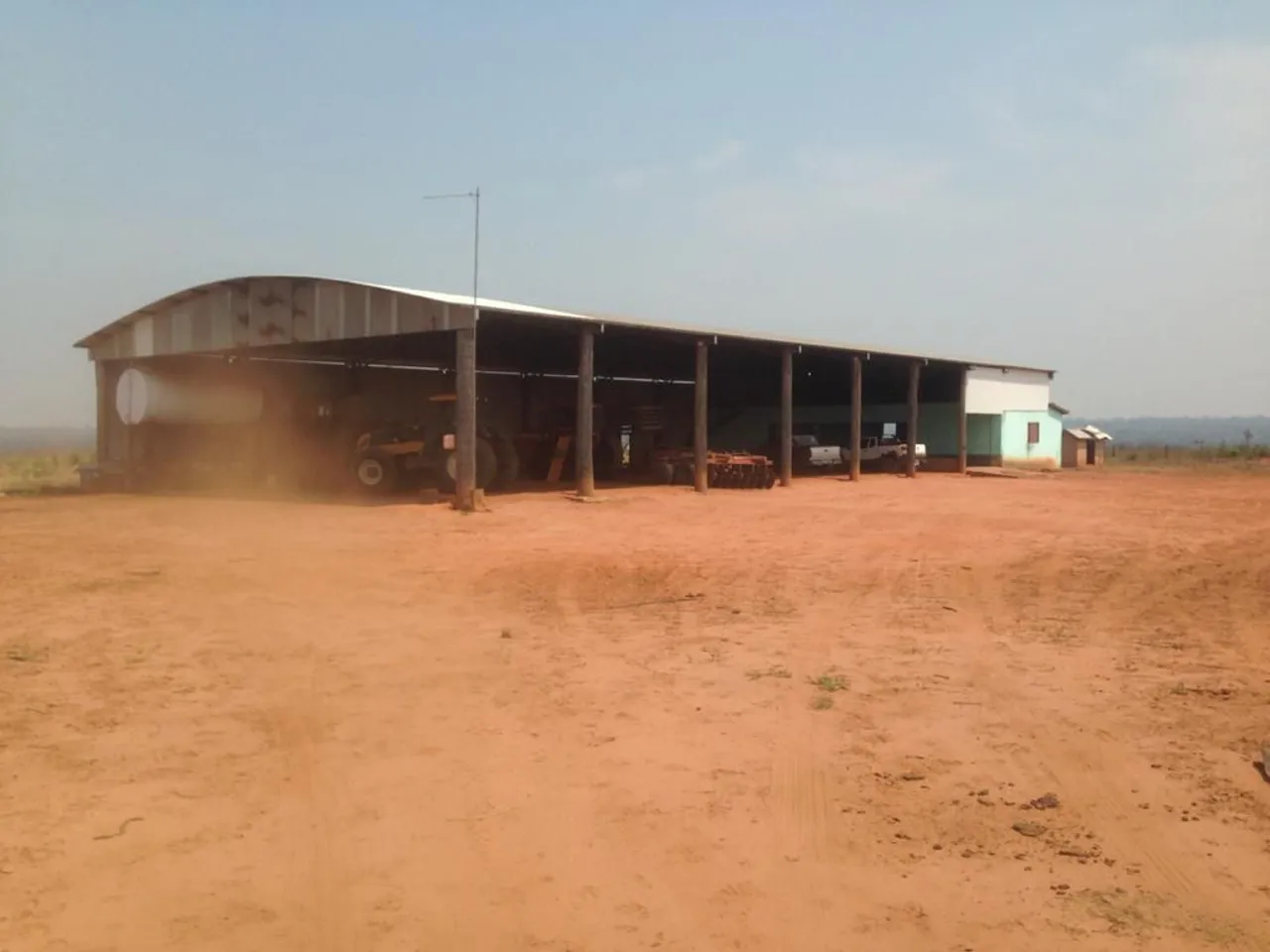 Fazenda de arrendamento 2 mil hec em pasto em Marcelandia MT. Grade a combinar
