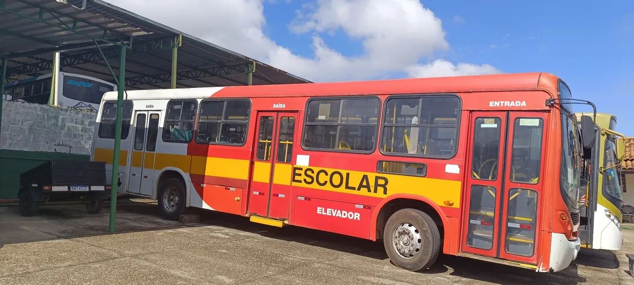 VW 17230 2010/2010 40L $78.000,00 - Foto 4