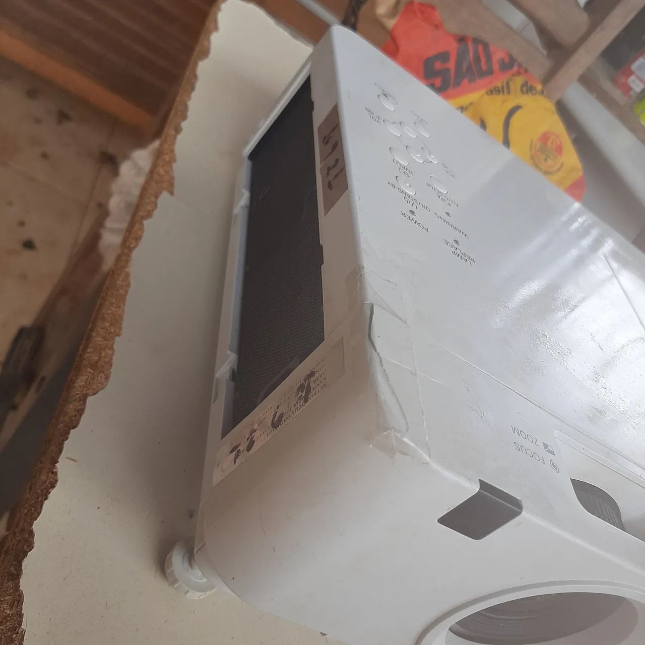 Projetor Panasonic pt vx 41  - Foto 6