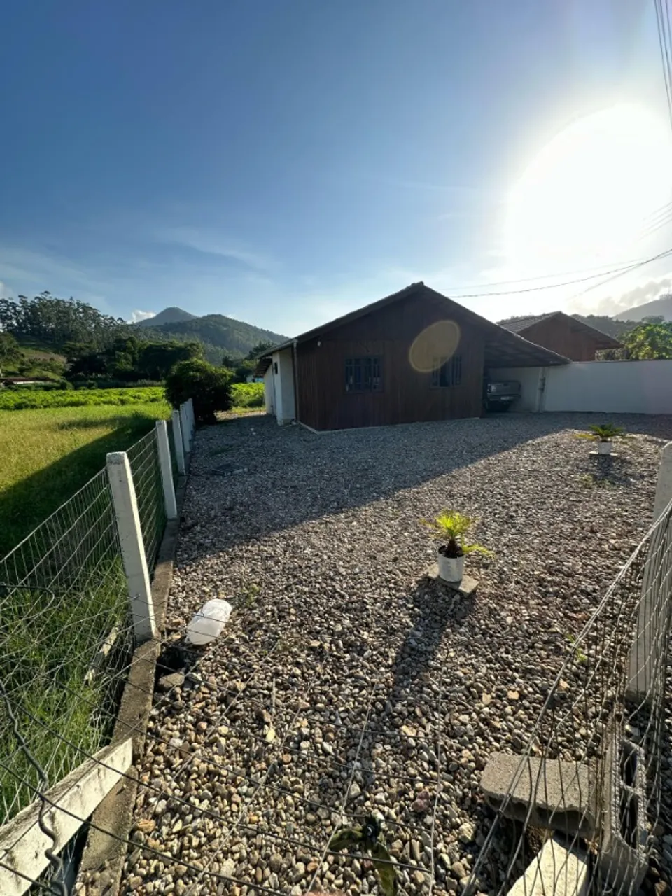 Casa no interior à venda. Conforto e Natureza em um só lugar.