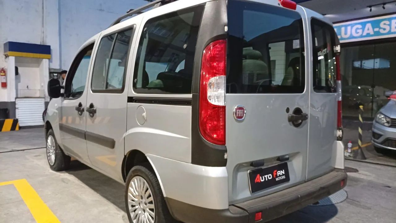 Fiat Doblo Essence 1.8 Flex 16V 5P 2021 - Foto 4