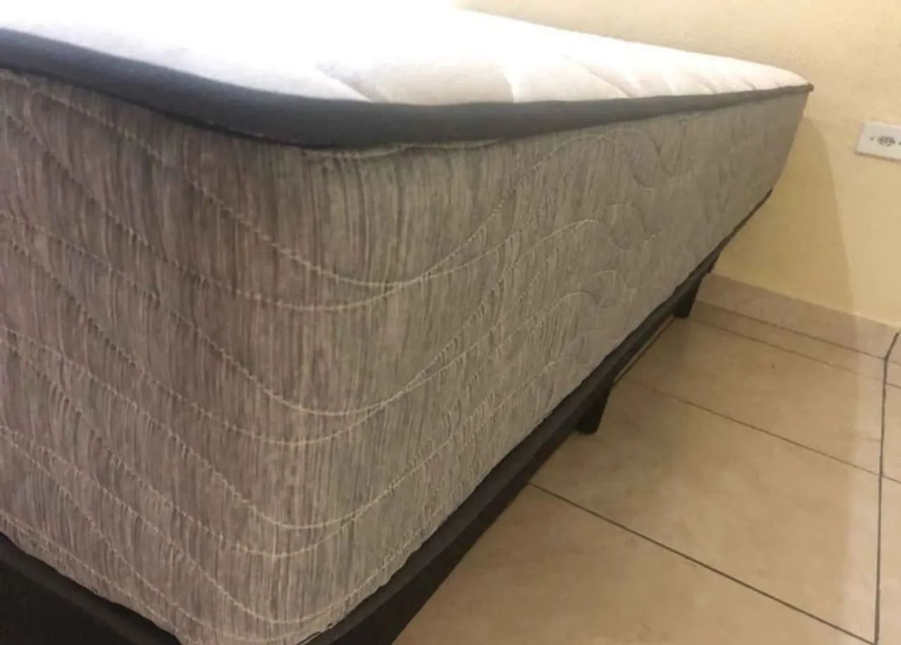 Colchão de Casal Molas Ensacadas novo - Foto 3
