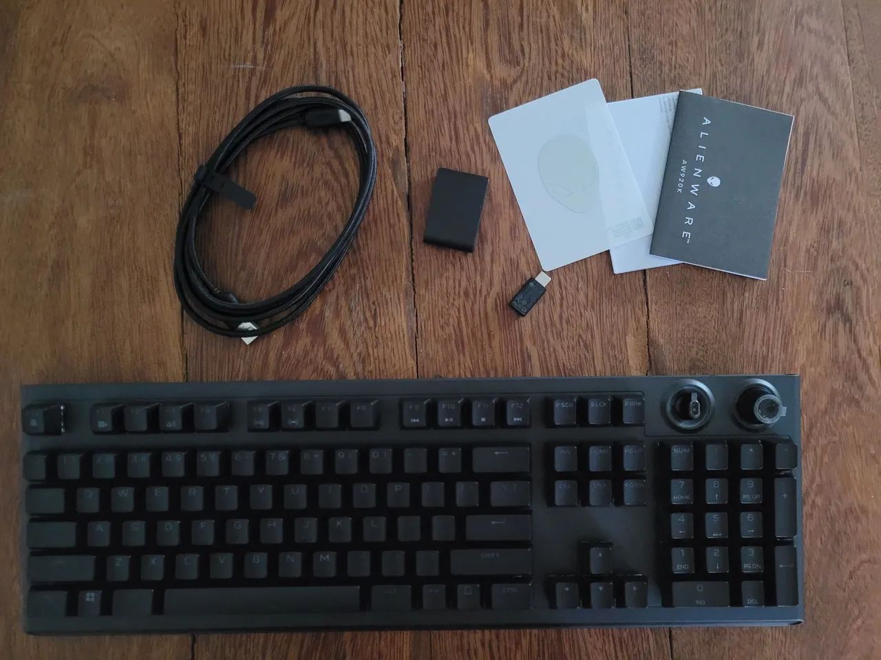 Teclado Gamer Alienware 920K - Tri-mode Wireless - Foto 4