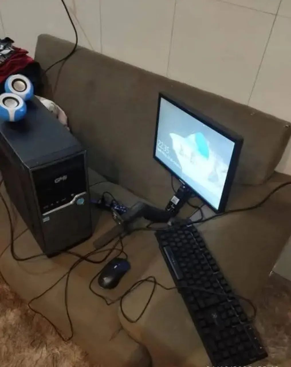 Selling gaming PC for R$ 600, only defect is turning on and off64286209243906121