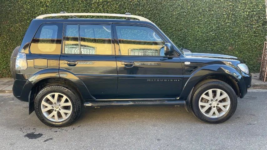 Mitsubishi Pajero Tr4 4x4 Flex câmbio manual  - Foto 10